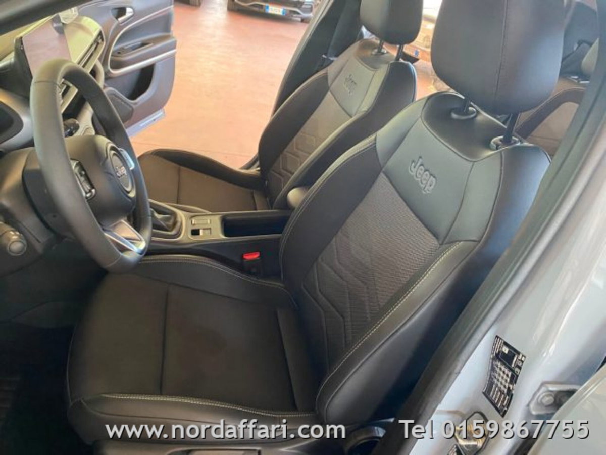 Jeep Avenger 1.2 turbo Summit fwd 100cv (4)