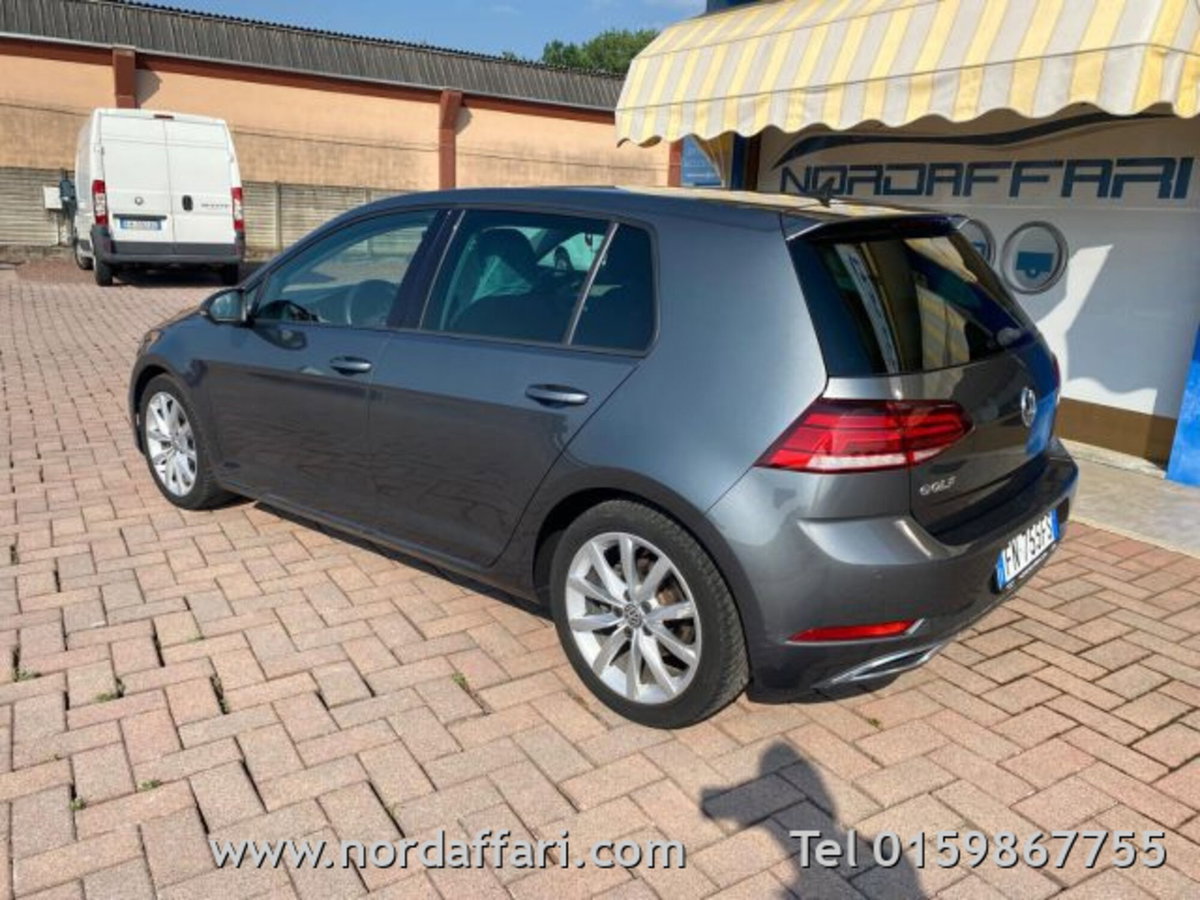 Volkswagen Golf 2.0 TDI 5p. Highline BlueMotion Technology (2)