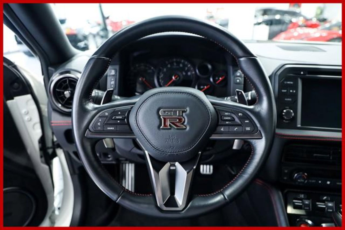 Nissan GT-R 3.8 V6 (12)