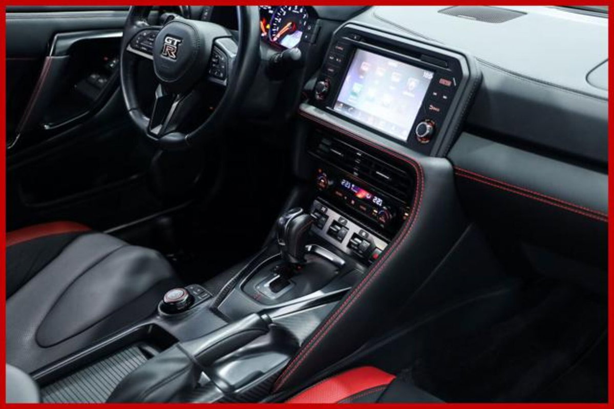 Nissan GT-R 3.8 V6 (14)