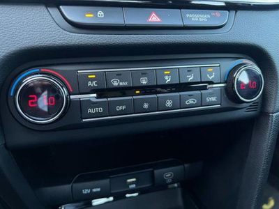 Kia XCeed 1.5 T-GDi 160 CV MHEV iMT Business (8)