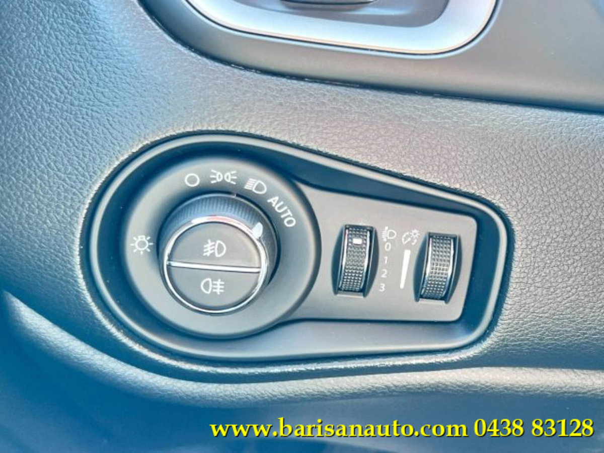 Jeep Renegade 1.6 Mjt 130 CV S (16)
