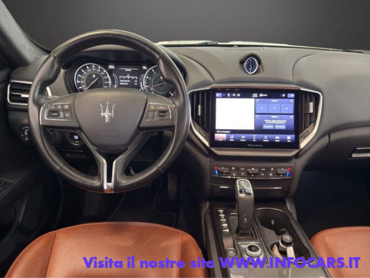 Maserati Ghibli Ghibli MHEV 330 CV GT (10)