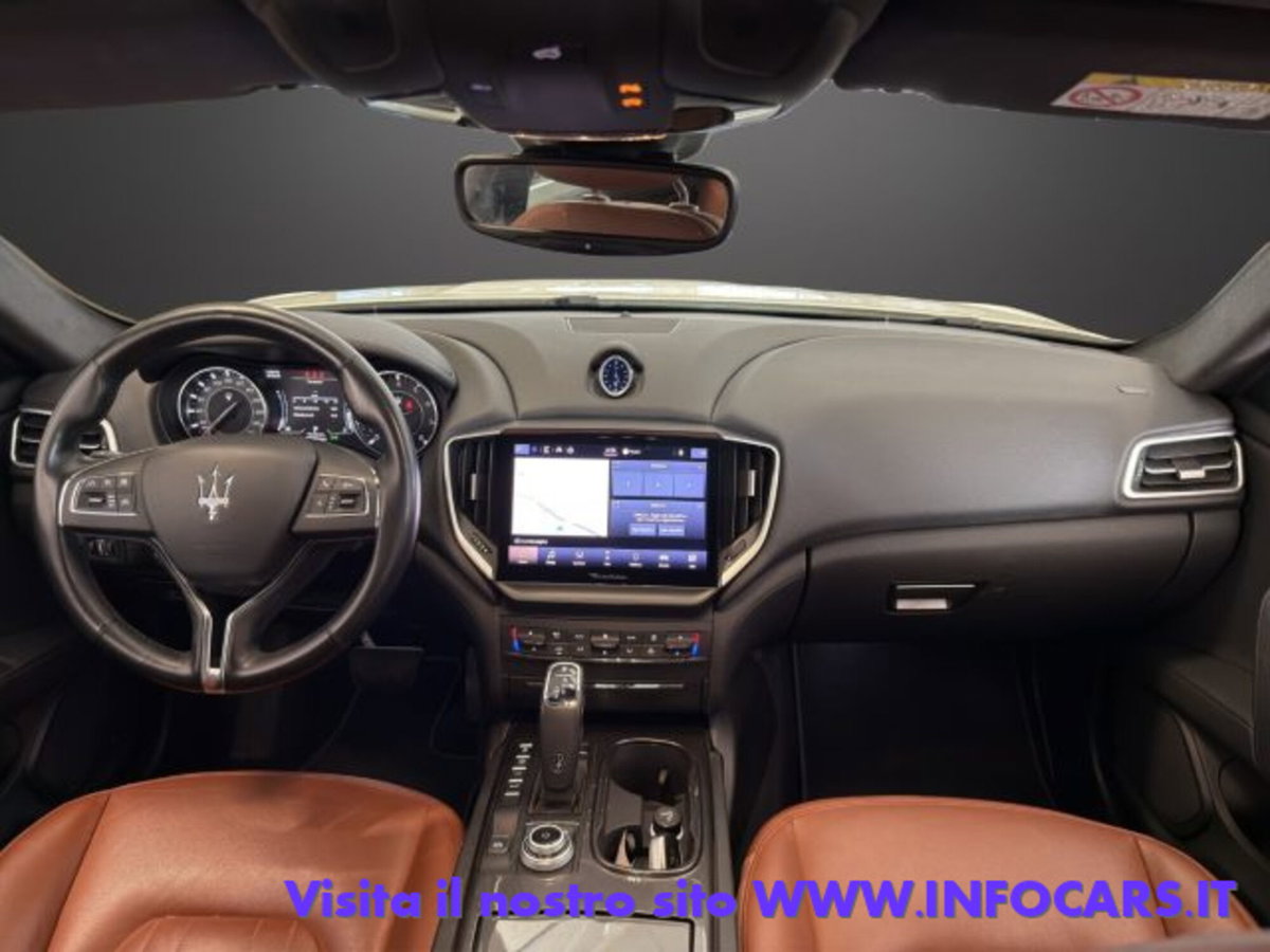 Maserati Ghibli Ghibli MHEV 330 CV GT (11)