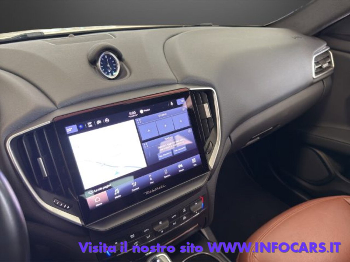 Maserati Ghibli Ghibli MHEV 330 CV GT (16)