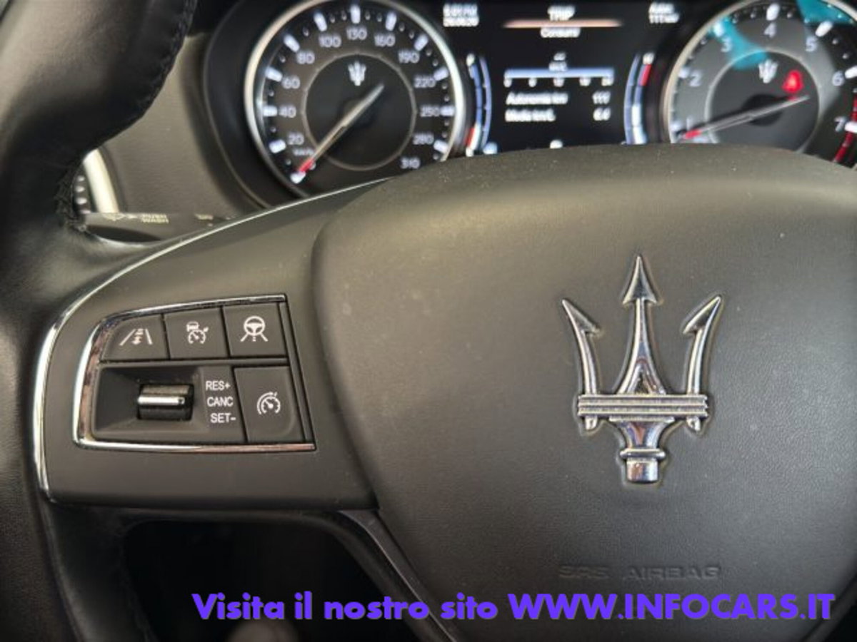 Maserati Ghibli Ghibli MHEV 330 CV GT (17)