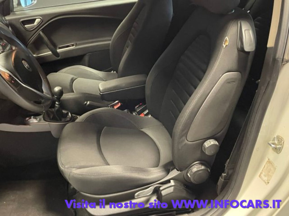Alfa Romeo MiTo 1.3 JTDm 95 CV S&S Urban (5)