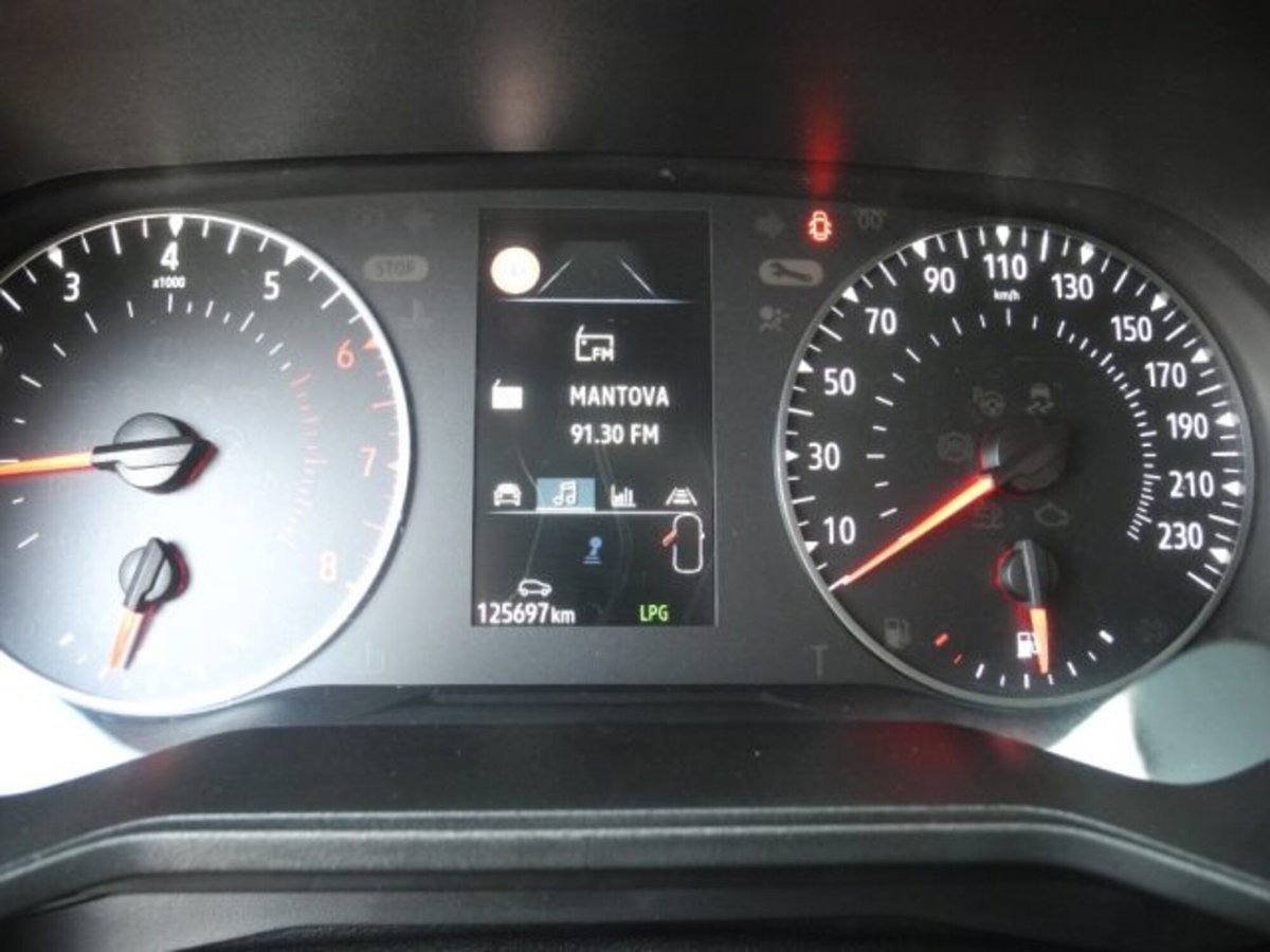 Renault Clio 1.0 tce Techno Gpl 100cv (20)