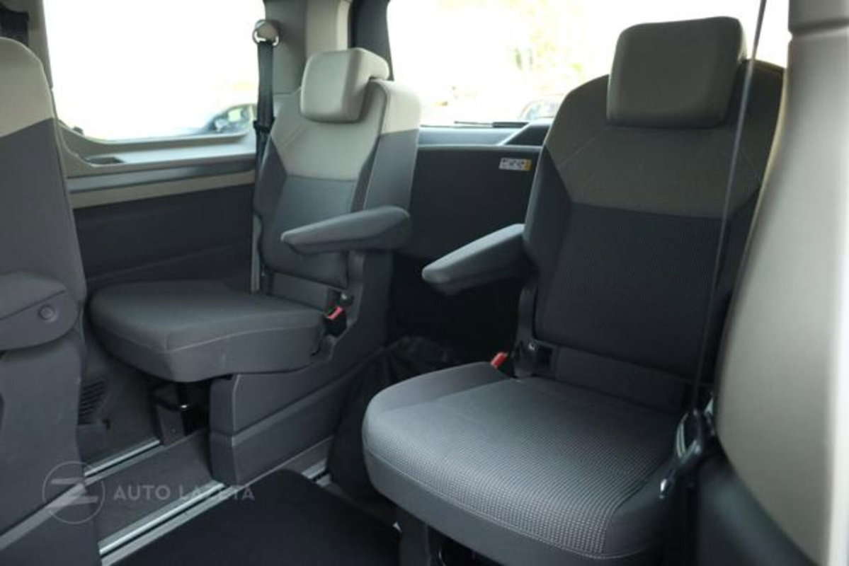 Volkswagen Multivan 1.4 TSI eHybrid Life (17)
