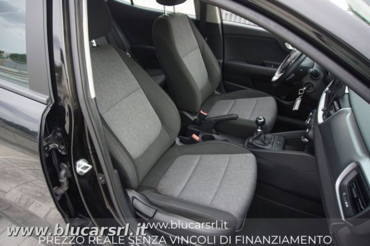 Kia Stonic 1.2 DPI Style (10)