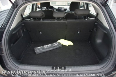 Kia Stonic 1.2 DPI Style (12)