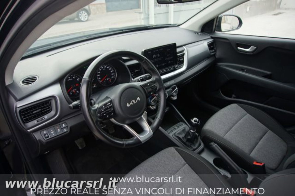 Kia Stonic 1.2 DPI Style (6)