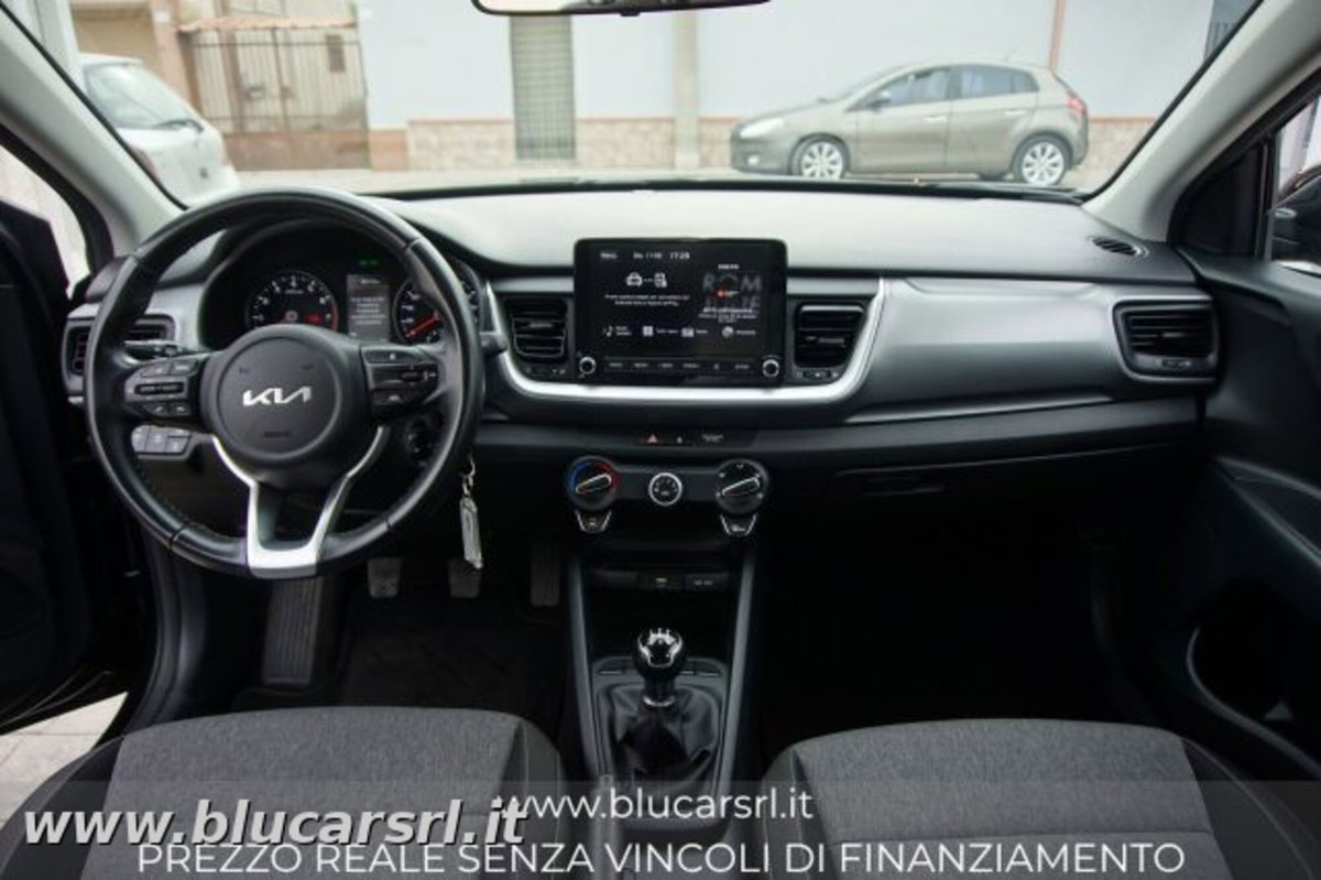 Kia Stonic 1.2 DPI Style (8)