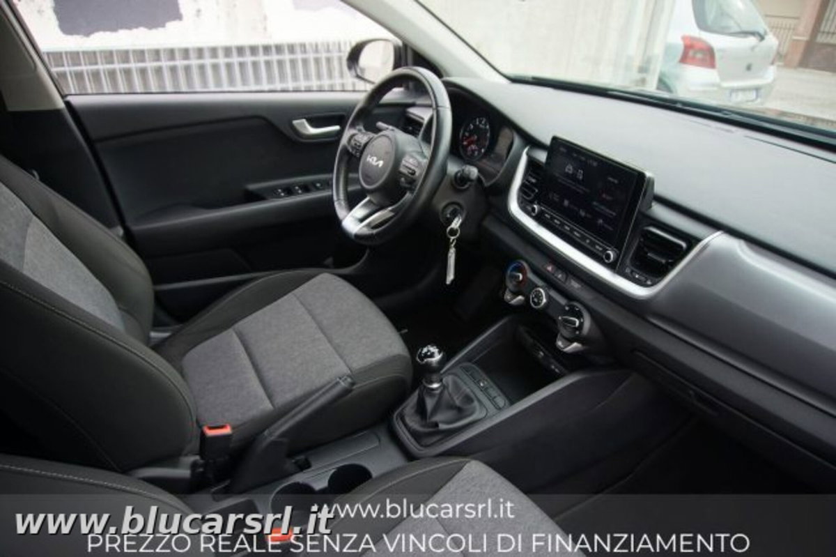 Kia Stonic 1.2 DPI Style (9)