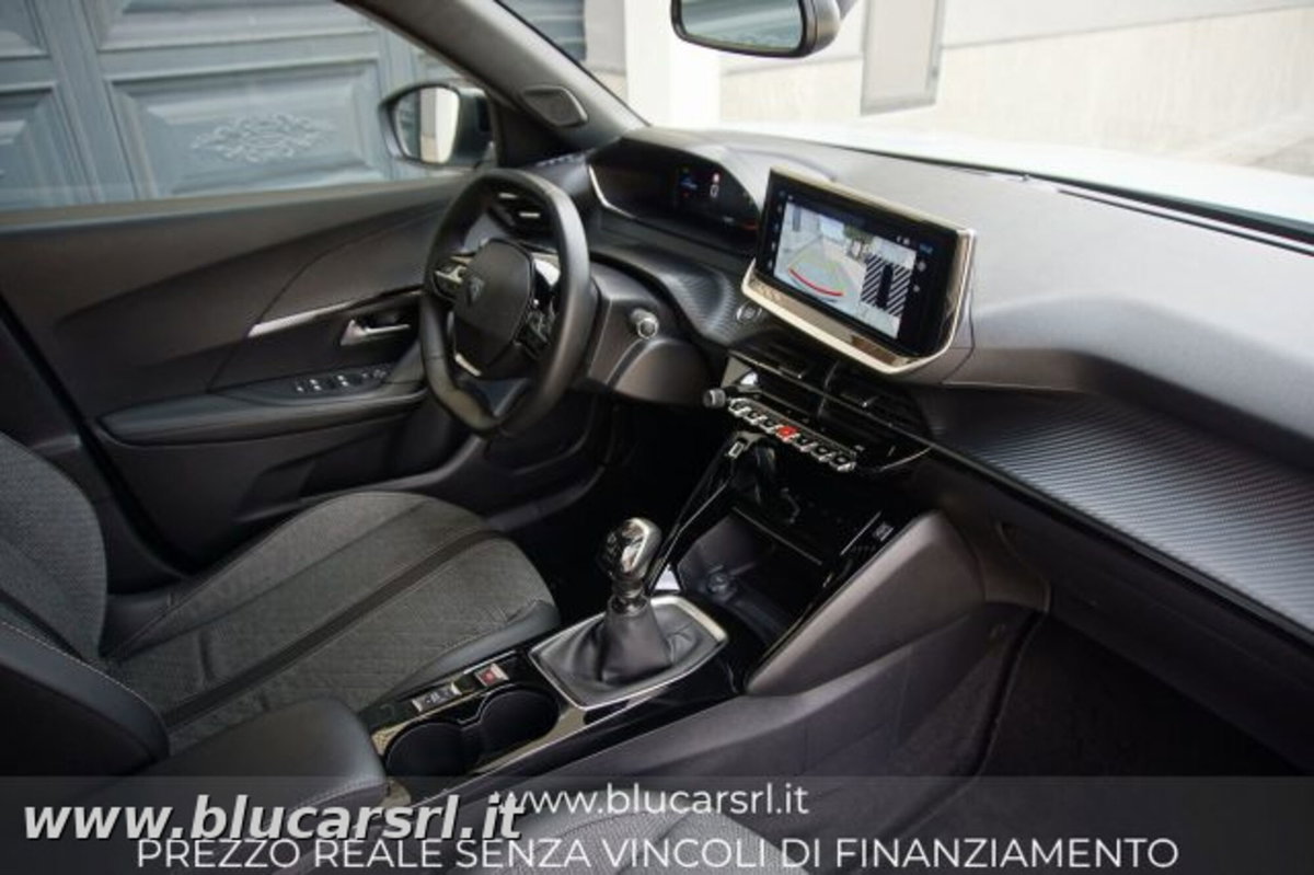 Peugeot 2008 1.2 turbo Allure 100cv (10)