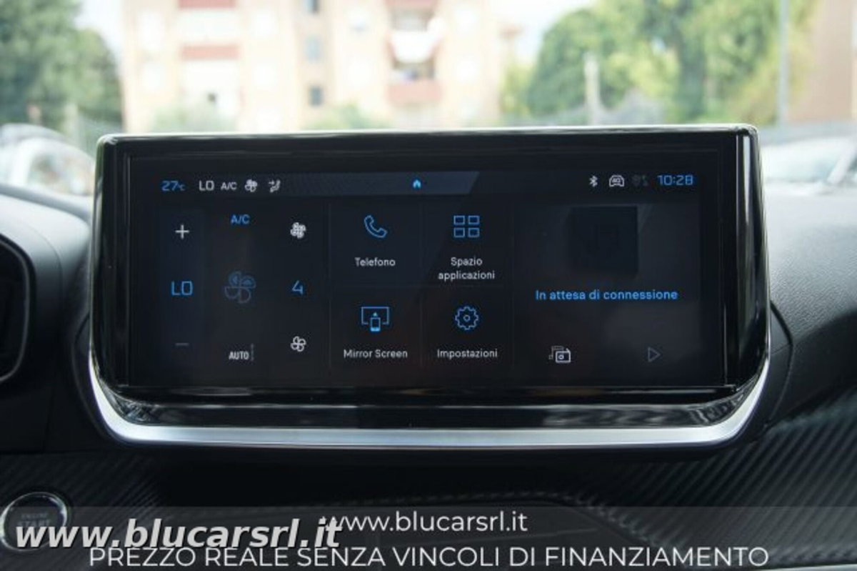 Peugeot 2008 1.2 turbo Allure 100cv (15)