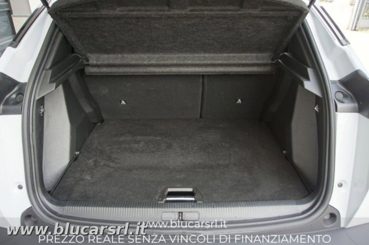 Peugeot 2008 1.2 turbo Allure 100cv (20)