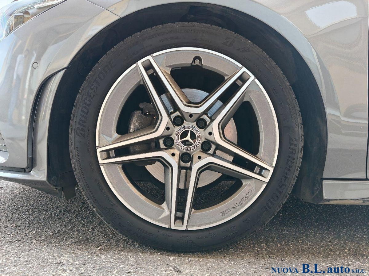 Mercedes-Benz CLA 200 d Automatic Premium (15)