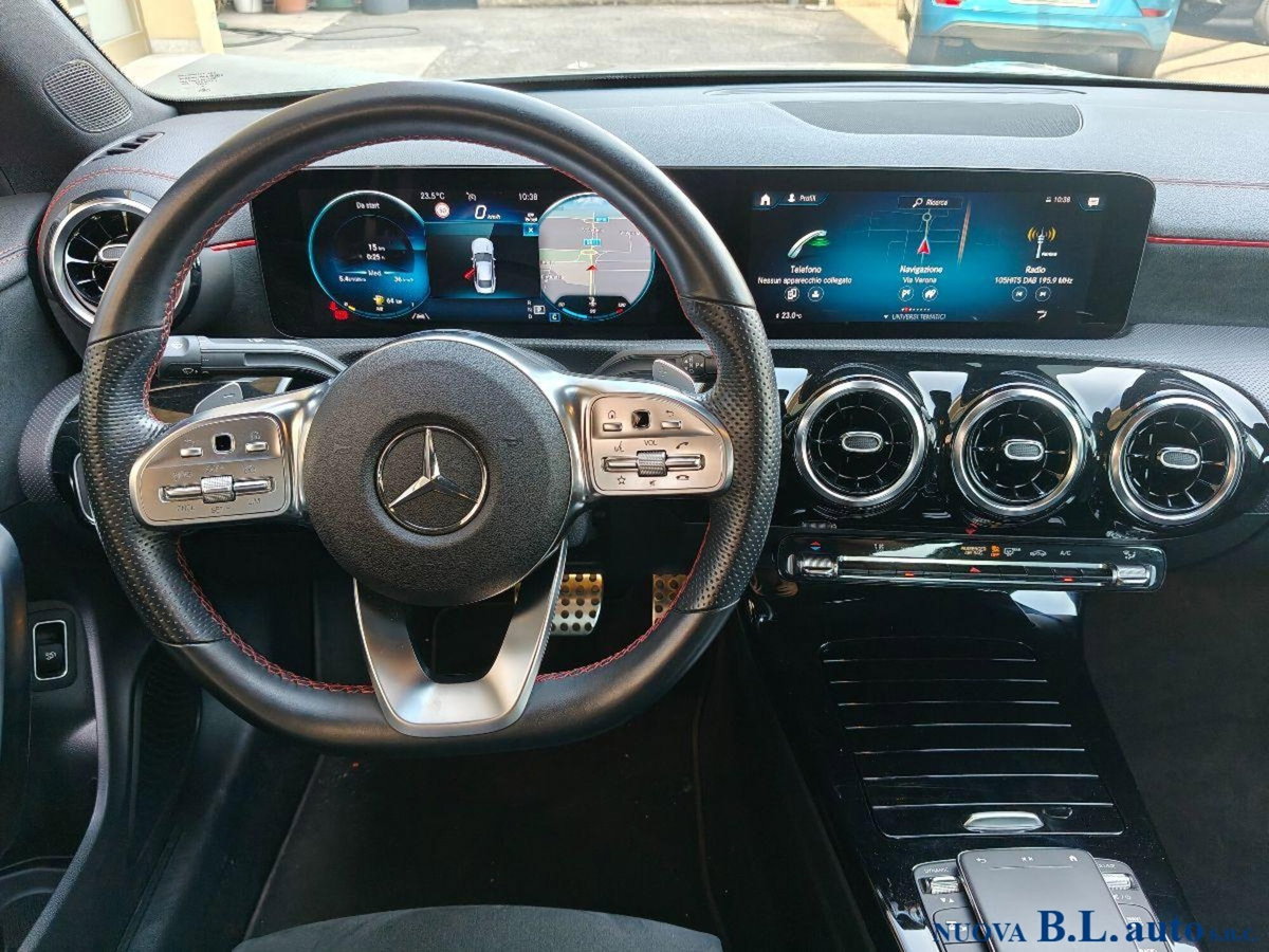 Mercedes-Benz CLA 200 d Automatic Premium (5)