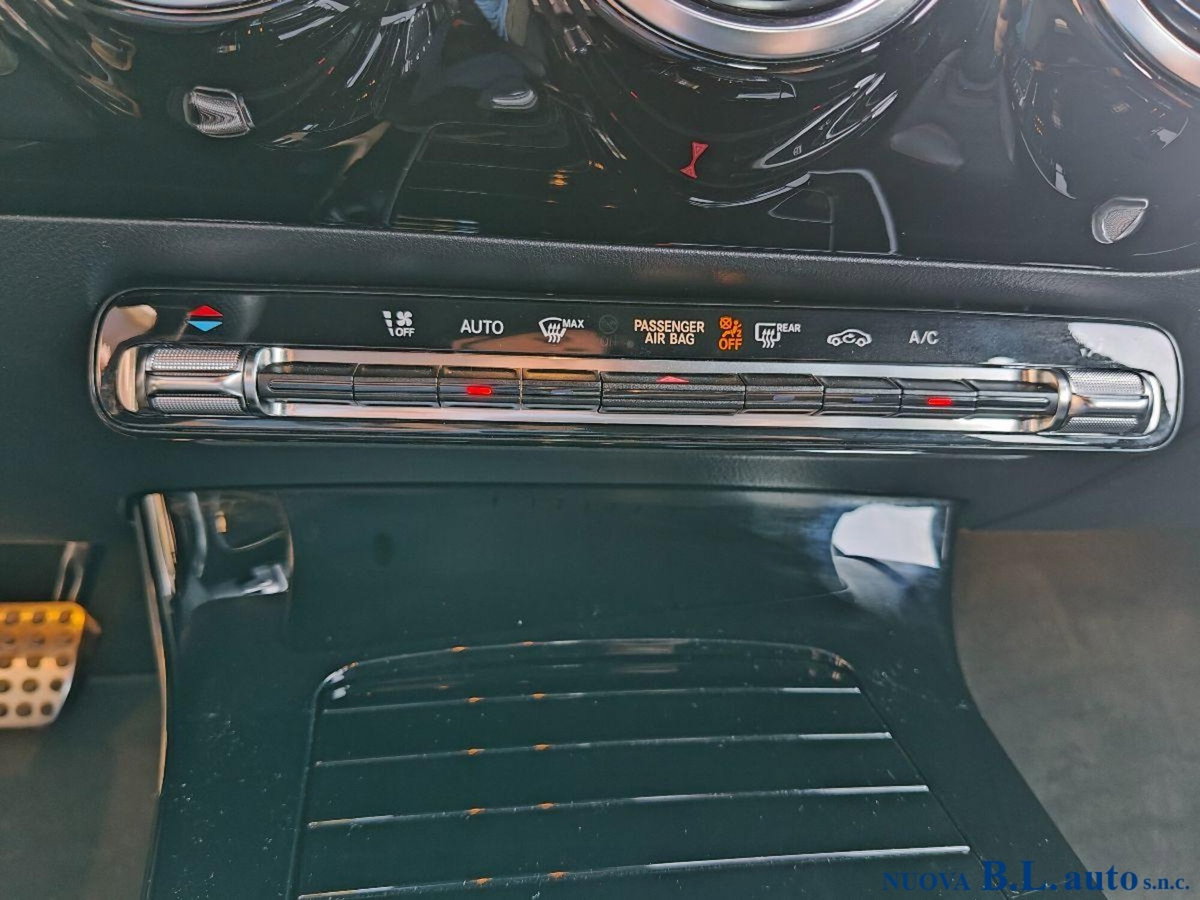 Mercedes-Benz CLA 200 d Automatic Premium (8)