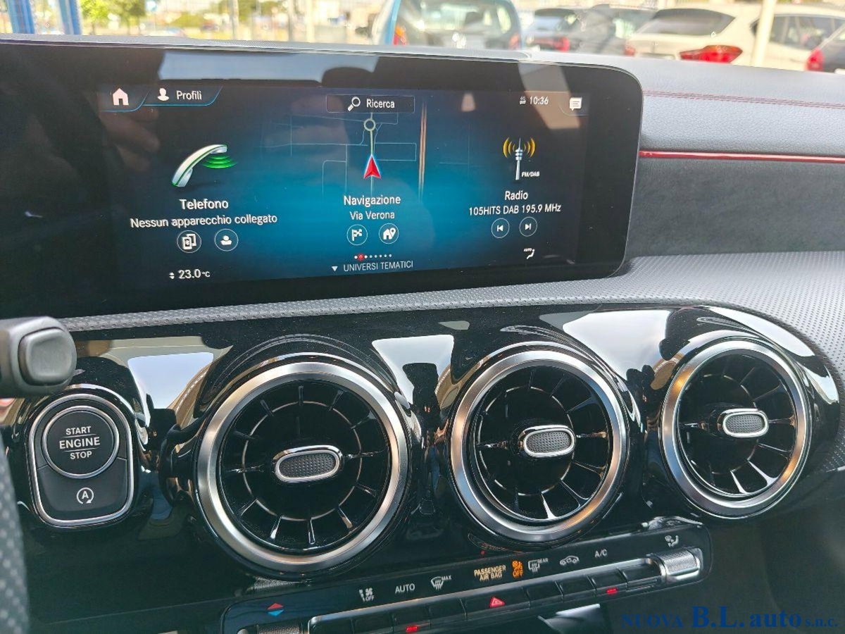 Mercedes-Benz CLA 200 d Automatic Premium (9)