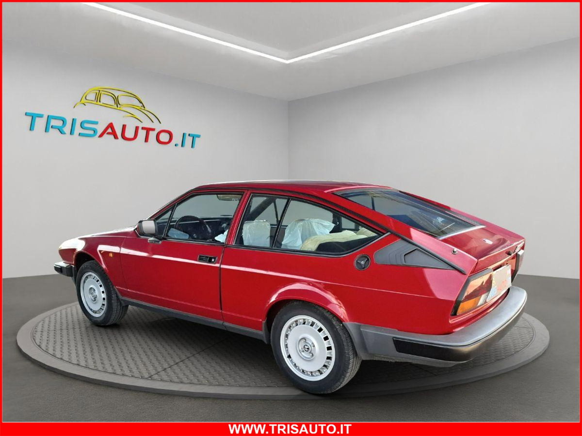 Alfa Romeo Alfetta GTV 2.0 (2)