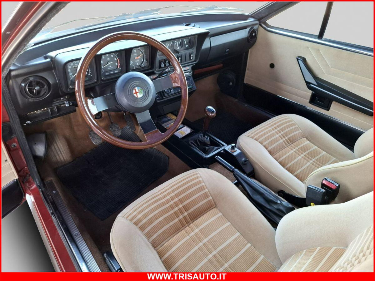 Alfa Romeo Alfetta GTV 2.0 (5)