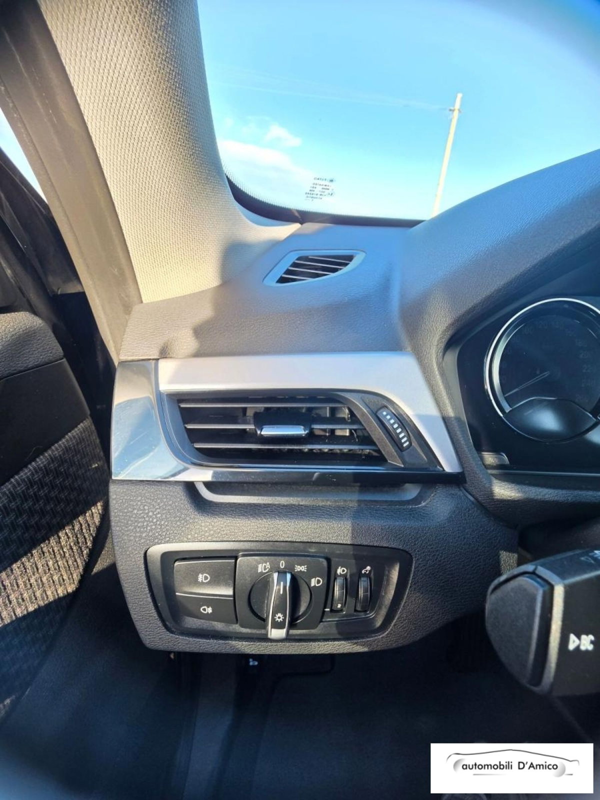 BMW X1 sDrive18d Business (11)