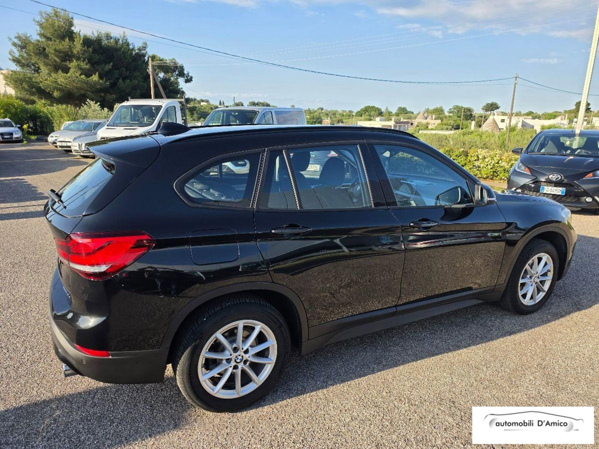 BMW X1 sDrive18d Business (3)