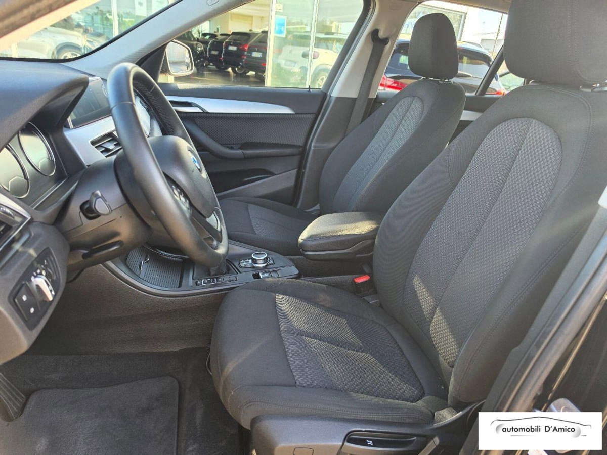 BMW X1 sDrive18d Business (5)