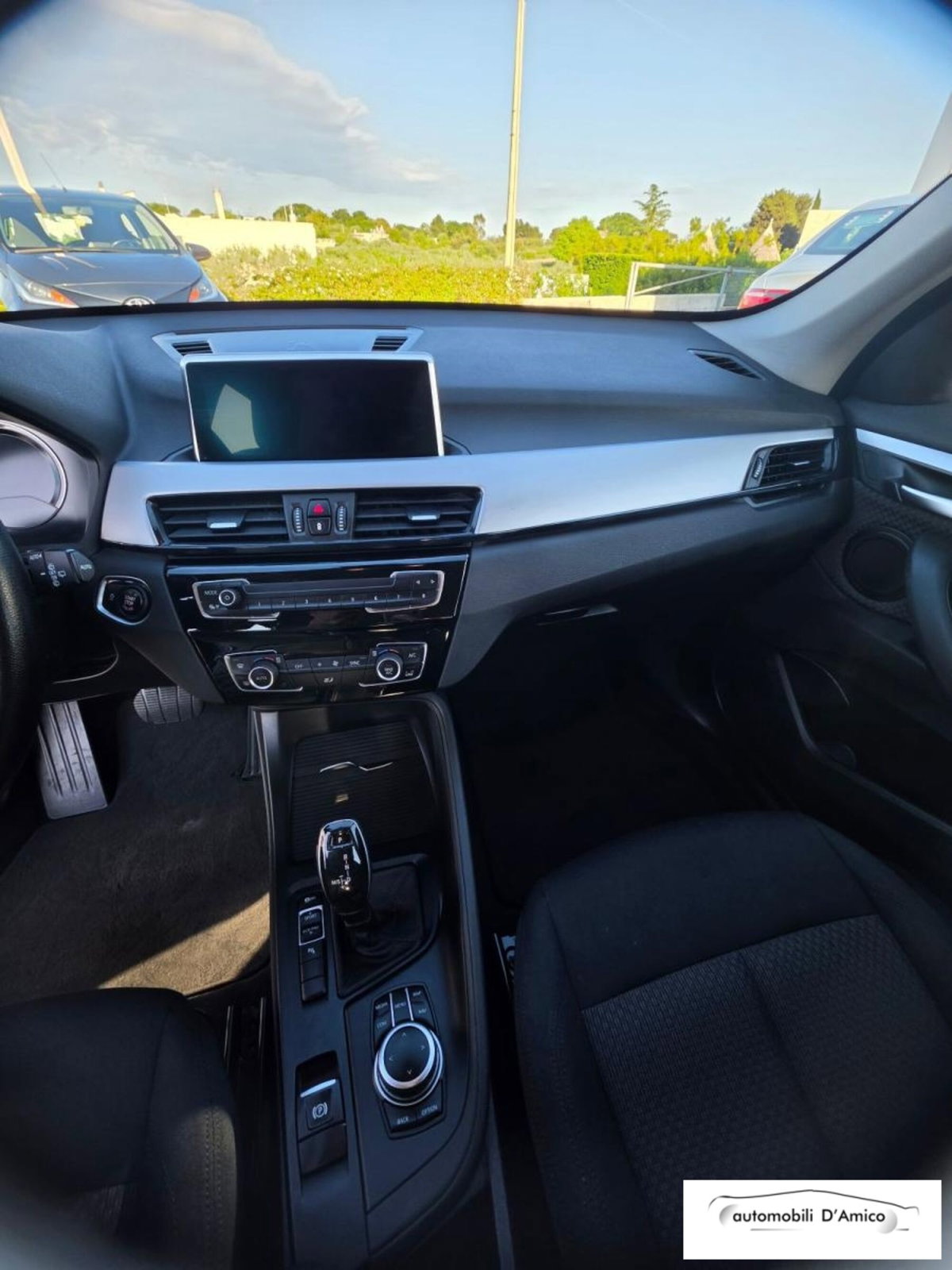 BMW X1 sDrive18d Business (9)