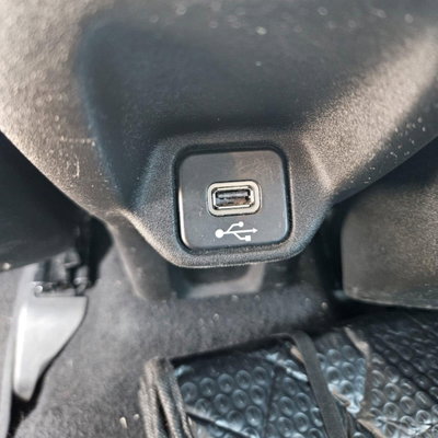 Jeep Renegade 1.6 mjt Limited 2wd 130cv (19)