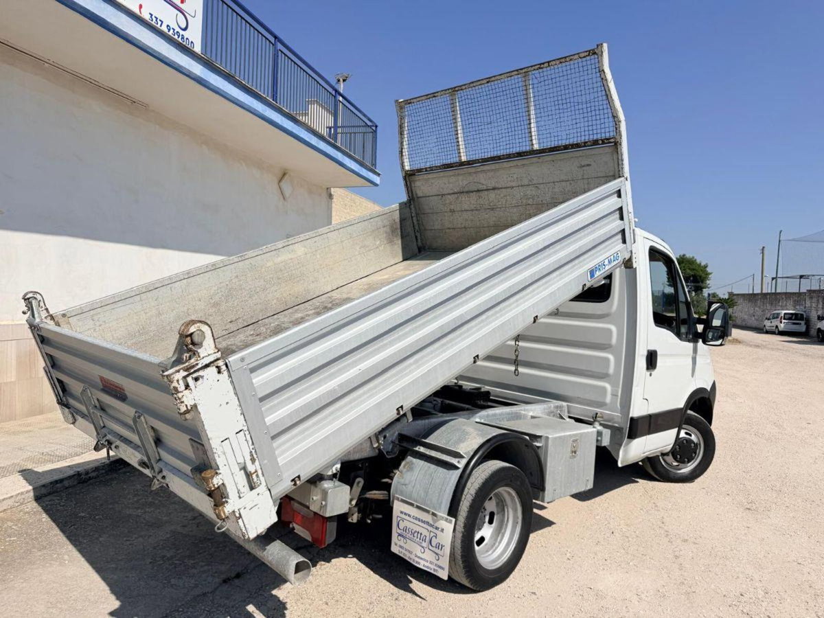 Iveco Daily Telaio 35C15 3.0 Hpi PL-RG Cabinato (4)