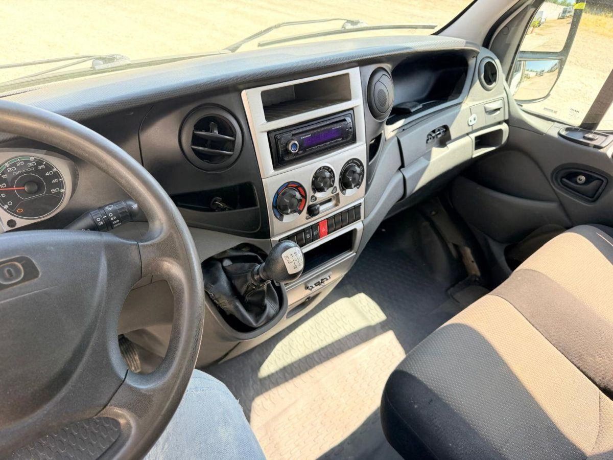 Iveco Daily Telaio 35C15 3.0 Hpi PL-RG Cabinato (8)