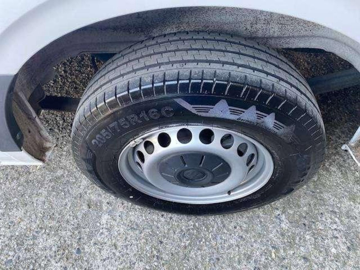 Volkswagen Veicoli Commerciali Crafter Furgone 35 2.0 tdi 140cv L3H3 (15)