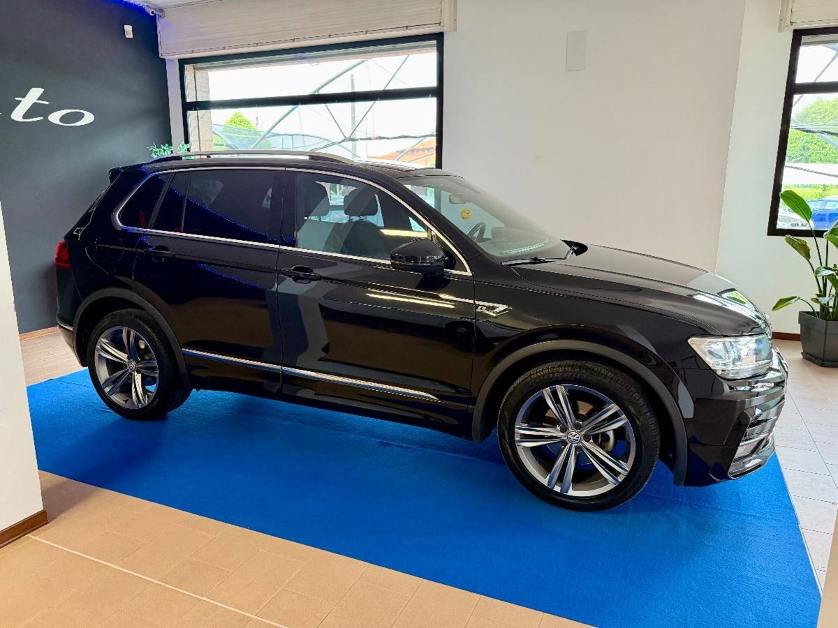 Volkswagen Tiguan 2.0 TDI 150 CV SCR DSG 4MOTION R-Line (5)