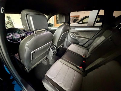Volkswagen Tiguan 2.0 TDI 150 CV SCR DSG 4MOTION R-Line (9)