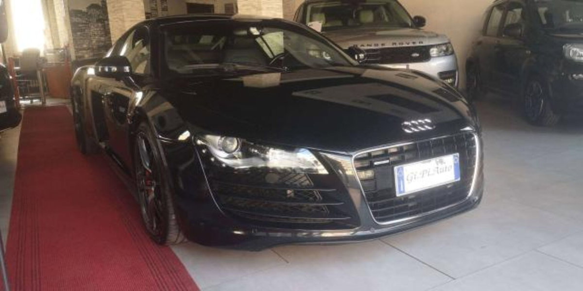 Audi R8 Coupé 4.2 V8 FSI quattro (2)