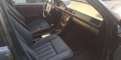 Mercedes-Benz Classe E 200 Executive (13)