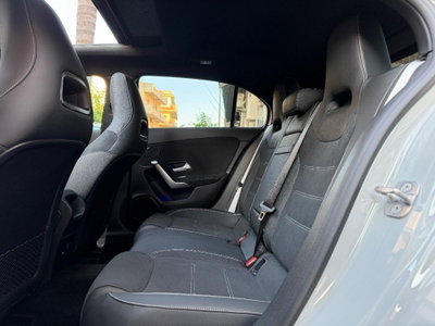 Mercedes-Benz Classe A 200 d Automatic 4Matic Premium (15)