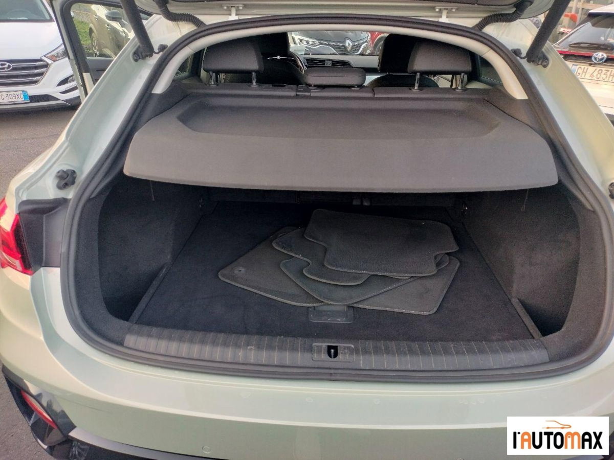 Audi Q3 Sportback 35 TDI quattro S tronic S line edition (15)