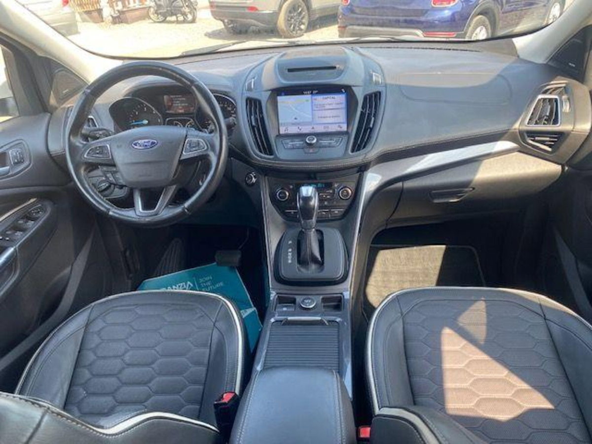 Ford Kuga 2.0 TDCI 150 CV S&S 4WD Vignale (11)