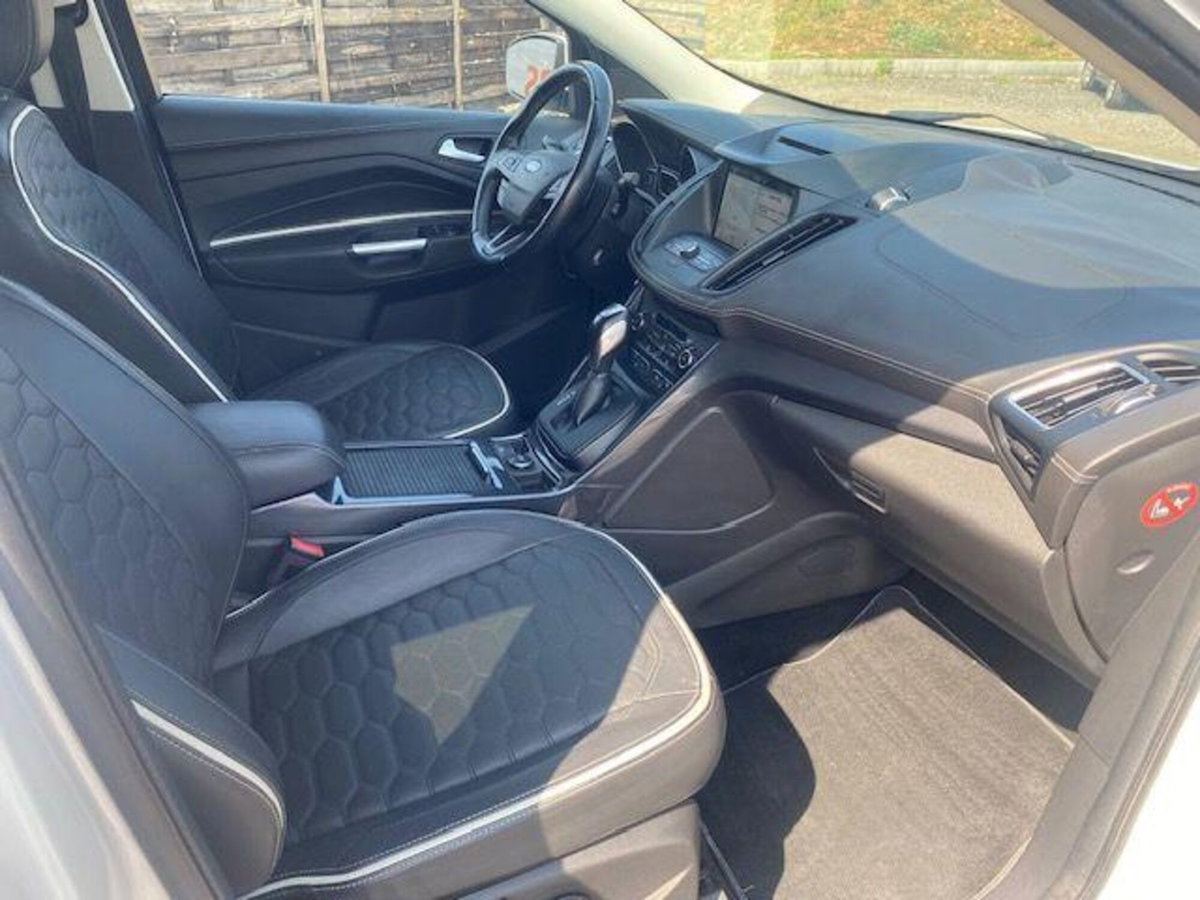 Ford Kuga 2.0 TDCI 150 CV S&S 4WD Vignale (12)