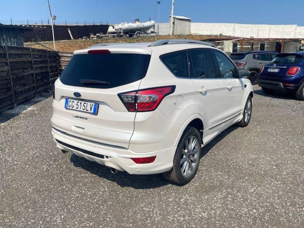 Ford Kuga 2.0 TDCI 150 CV S&S 4WD Vignale (6)