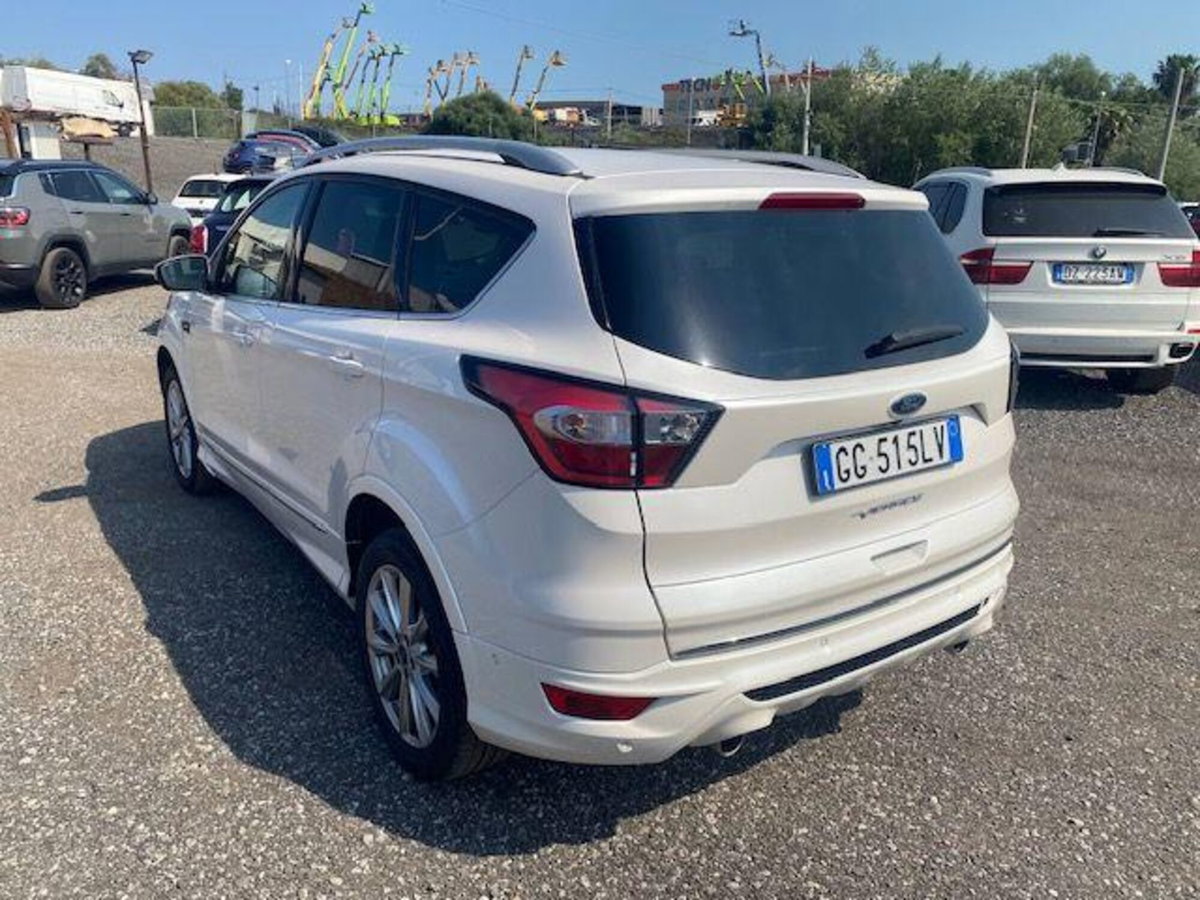 Ford Kuga 2.0 TDCI 150 CV S&S 4WD Vignale (8)