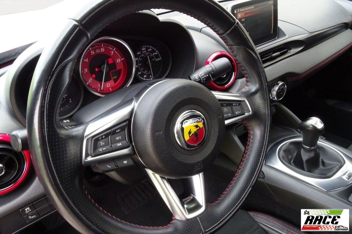 Abarth 124 Spider 1.4 Turbo MultiAir AT 170 CV (15)