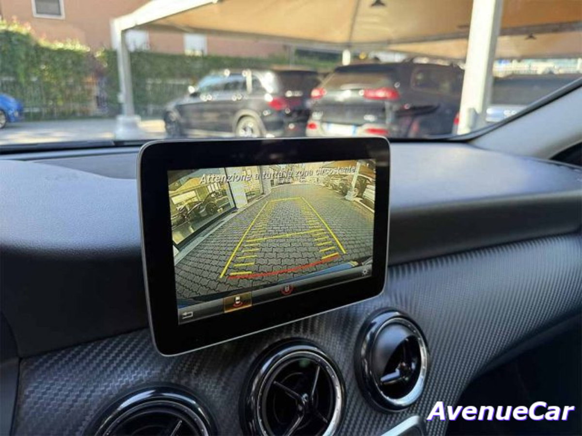 Mercedes-Benz GLA SUV 180 d Sport (18)