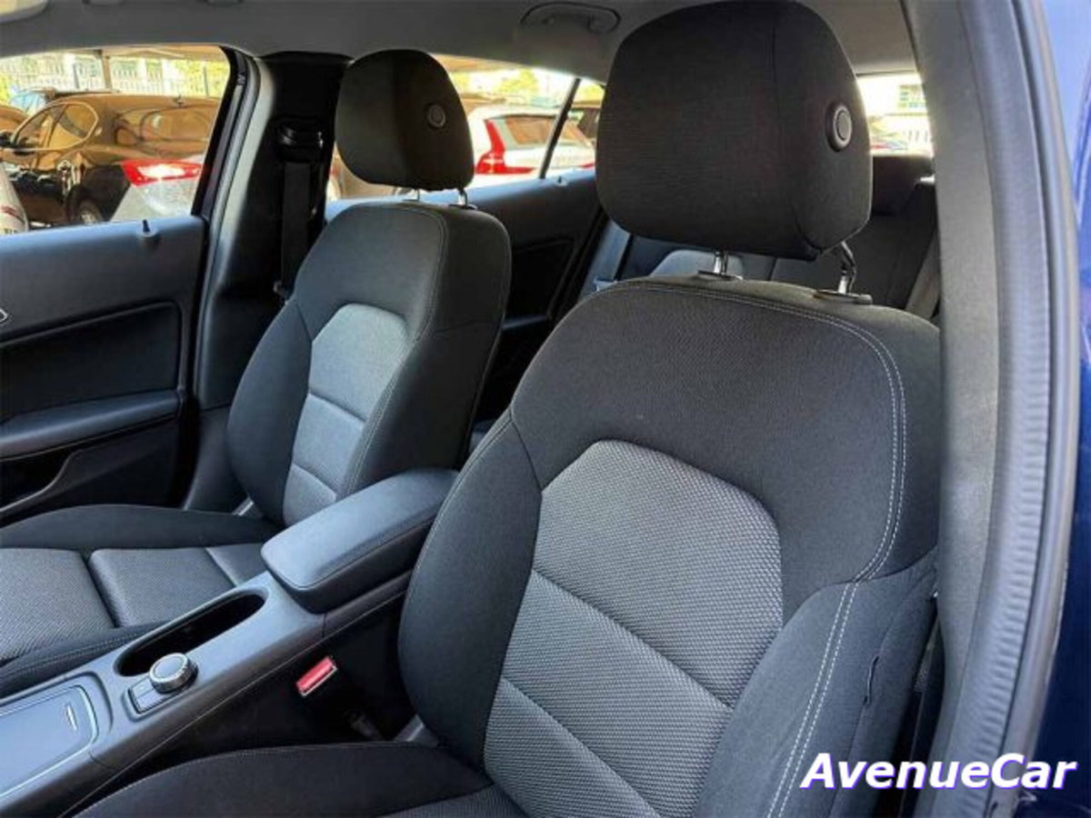 Mercedes-Benz GLA SUV 180 d Sport (20)