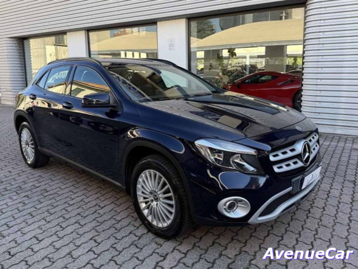 Mercedes-Benz GLA SUV 180 d Sport (3)