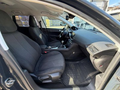 Peugeot 308 SW BlueHDi 130 S&S Allure (15)